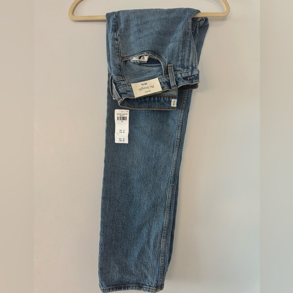 NWT Abercrombie Straight Jean (Mid-Rise)